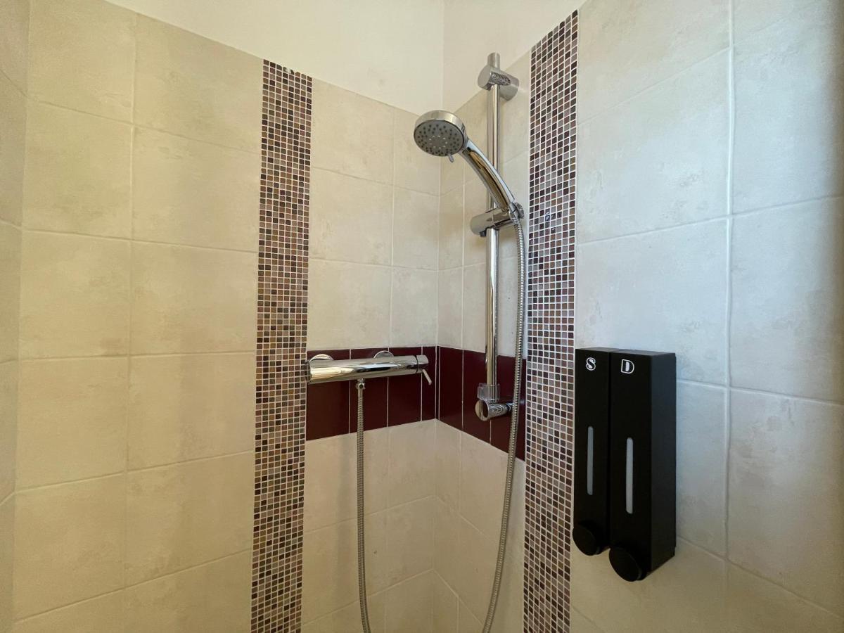 Casa Katiu' Due Camere Indipendenti In Appartamento Di 83 Mq LʼAquila Esterno foto
